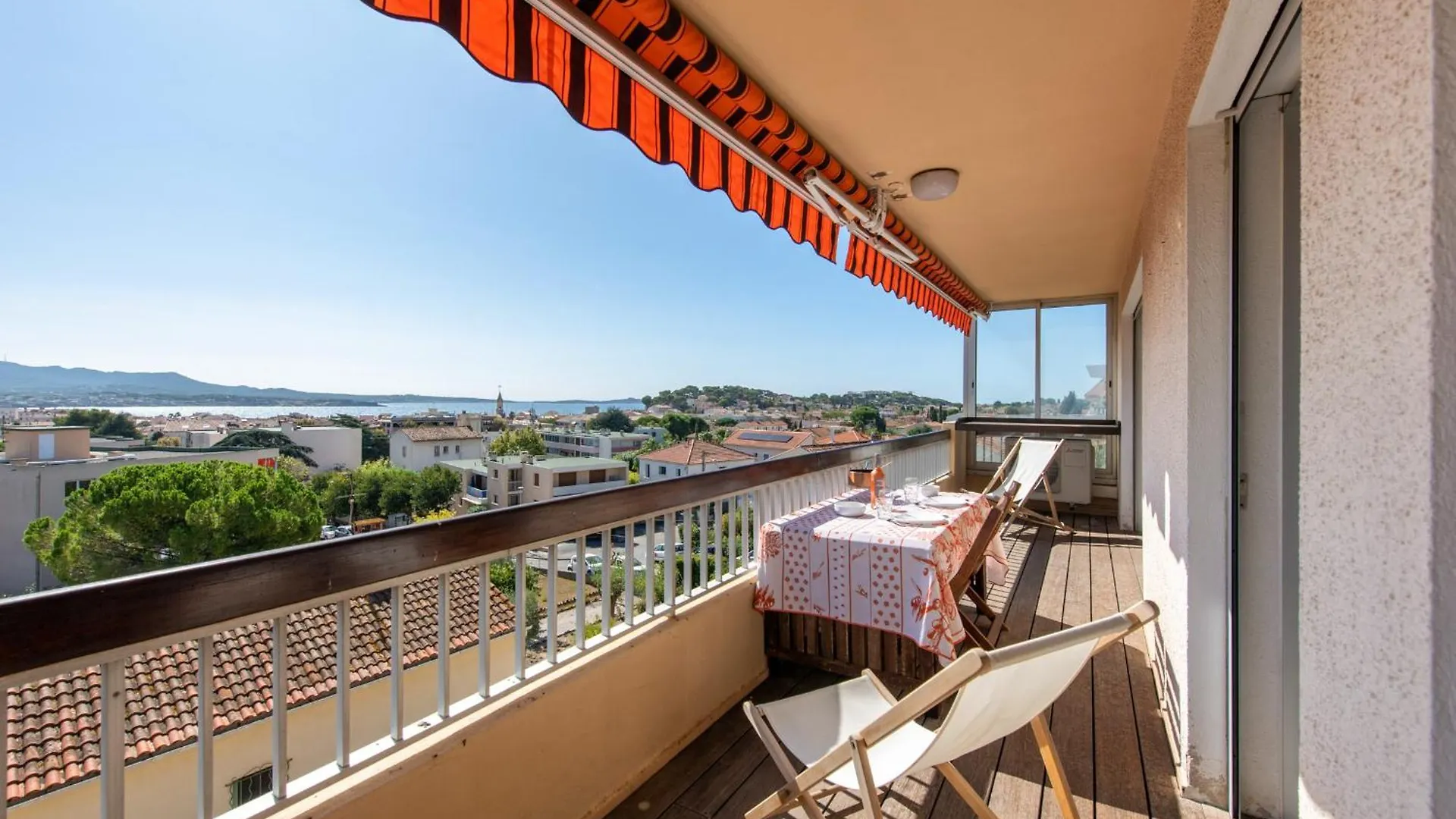 Le Cadet - Vue Panoramique Ville Et Baie De Sanary Sur Mer, Parking & Terrasse - 2 A 4 Pers